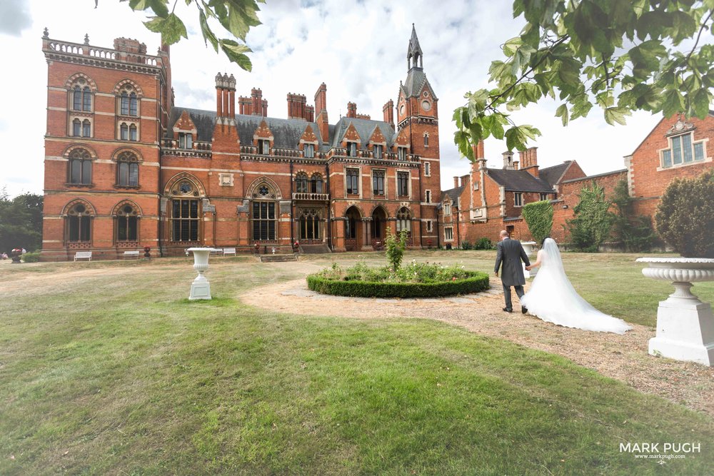 084 - Lauren and Tim - fineART wedding photography at Kelham Hall Newark UK by www.markpugh.com Mark Pugh of www.mpmedia.co.uk_.JPG