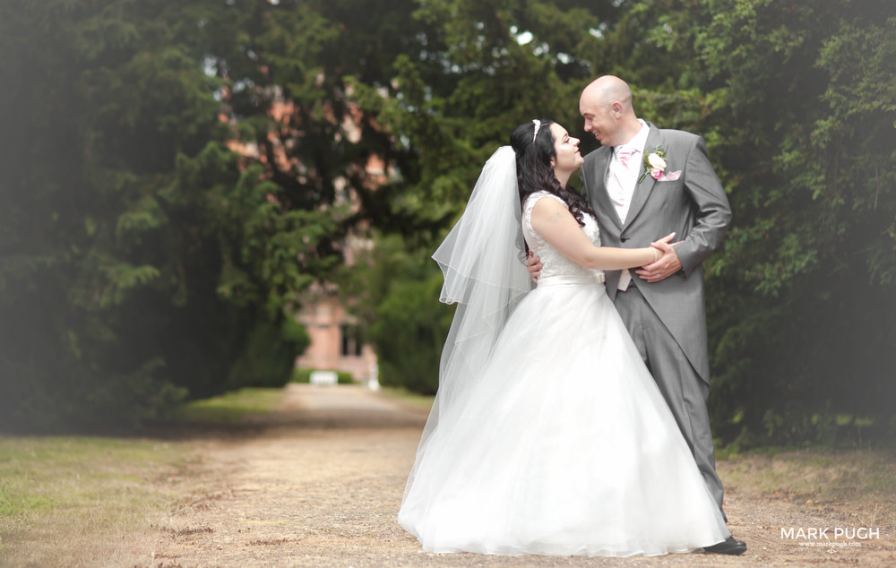 073 - Lauren and Tim - fineART wedding photography at Kelham Hall Newark UK by www.markpugh.com Mark Pugh of www.mpmedia.co.uk_.JPG