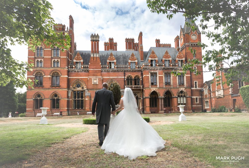 083 - Lauren and Tim - fineART wedding photography at Kelham Hall Newark UK by www.markpugh.com Mark Pugh of www.mpmedia.co.uk_.JPG