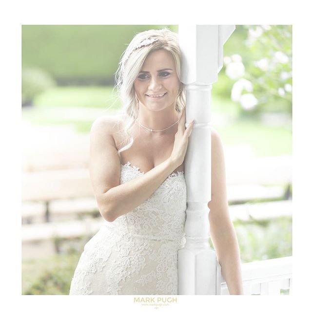 #MarkPughBride Charlotte 😍 ⇚ ||
#fineART photography by www.markpugh.com
&bull;
#weddingphotographerengland &bull;
&bull; &bull;  #bride #brides #elegance
&bull;
#PortraitPage #theportraitpr0ject #pursuitofportraits #DiscoverPortrait #portraitmood #