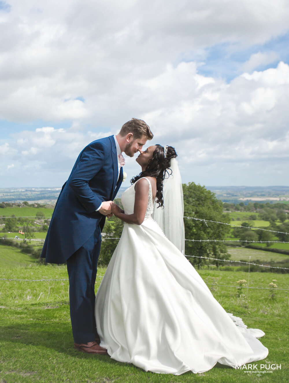 014 - Lizzy and Adam - wedding previews by www.markpugh.com Mark Pugh of www.mpmedia.co.uk_.JPG