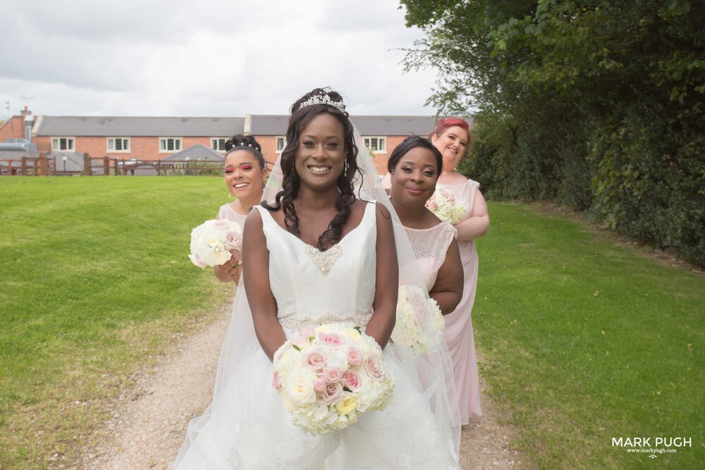 028 - Lizzy and Adam - wedding previews by www.markpugh.com Mark Pugh of www.mpmedia.co.uk_.JPG