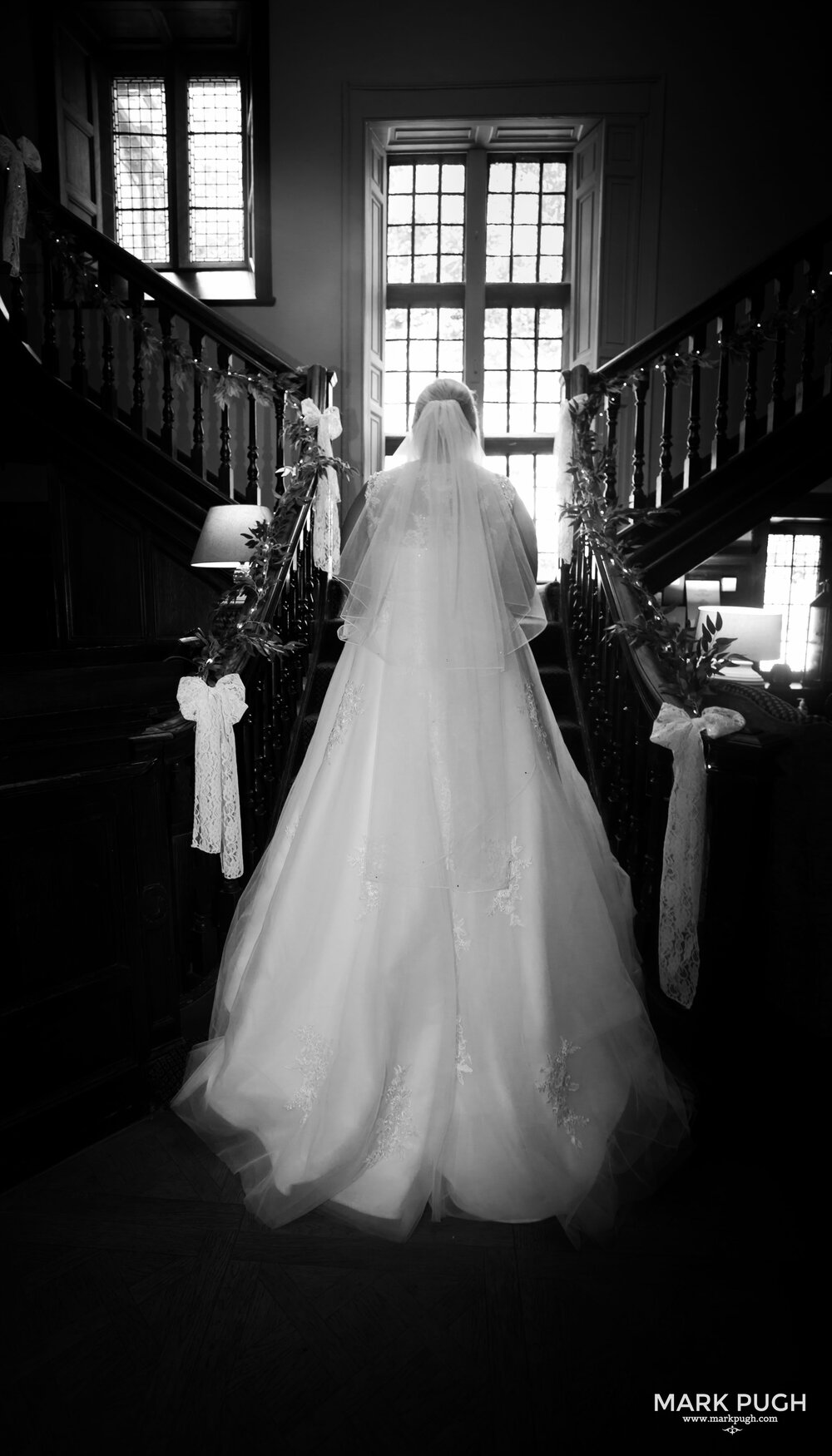 042 - Sarah and Chris - fineART wedding preview photography by www.markpugh.com Mark Pugh of www.mpmedia.co.uk_.JPG