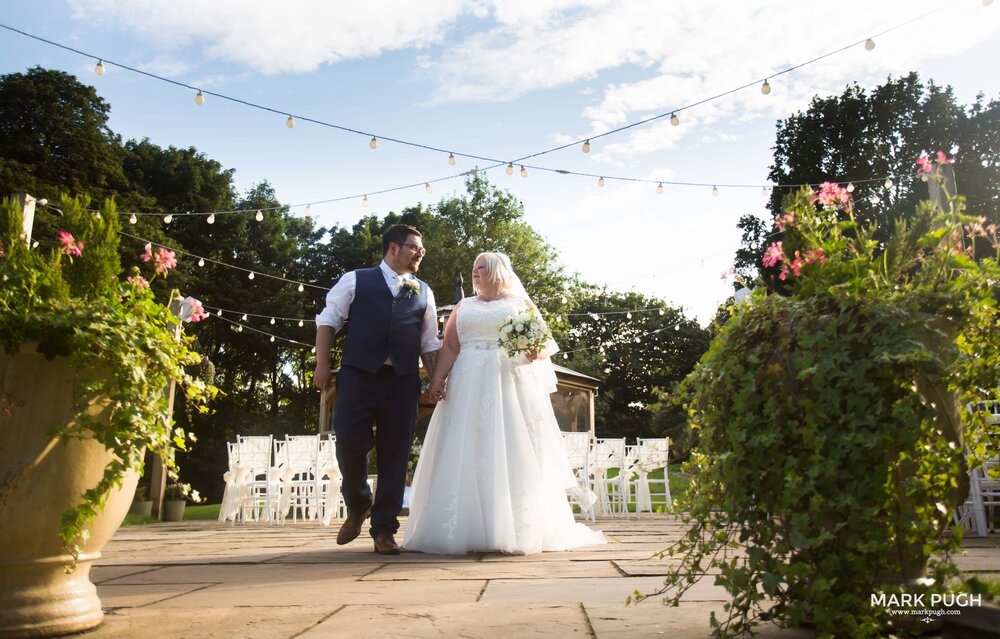 061 - Sarah and Chris - fineART wedding preview photography by www.markpugh.com Mark Pugh of www.mpmedia.co.uk_.JPG