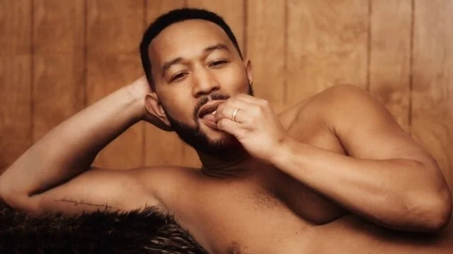 CHEXIEST JOHN LEGEND & CHRISSY TEIGEN