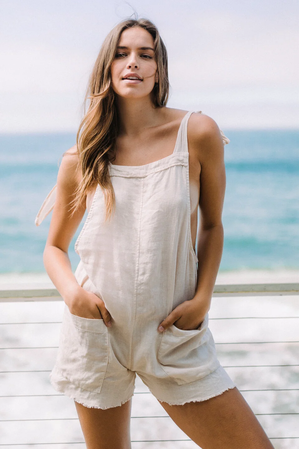 UBUD overall shorts in linen - oatmeal 