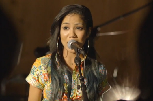 jhene-aiko-live-bytes-3-performance.jpg