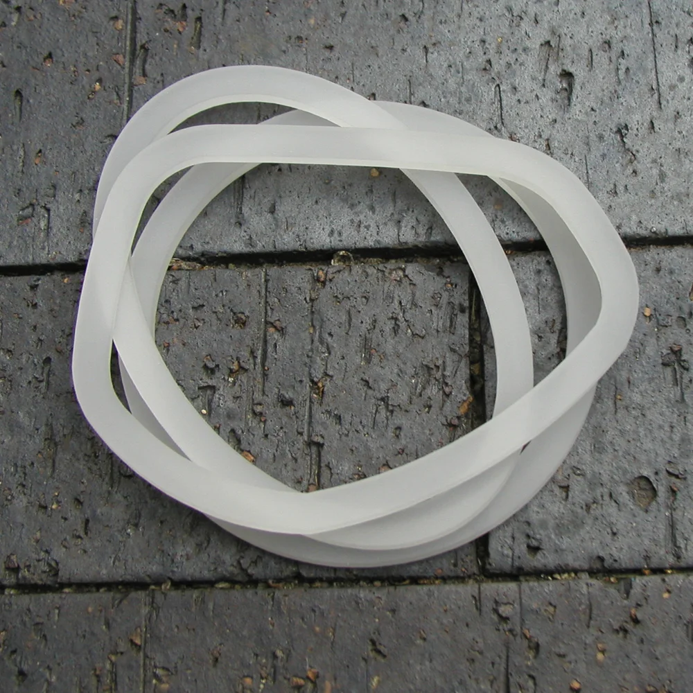 14_THIN_tr02.jpg