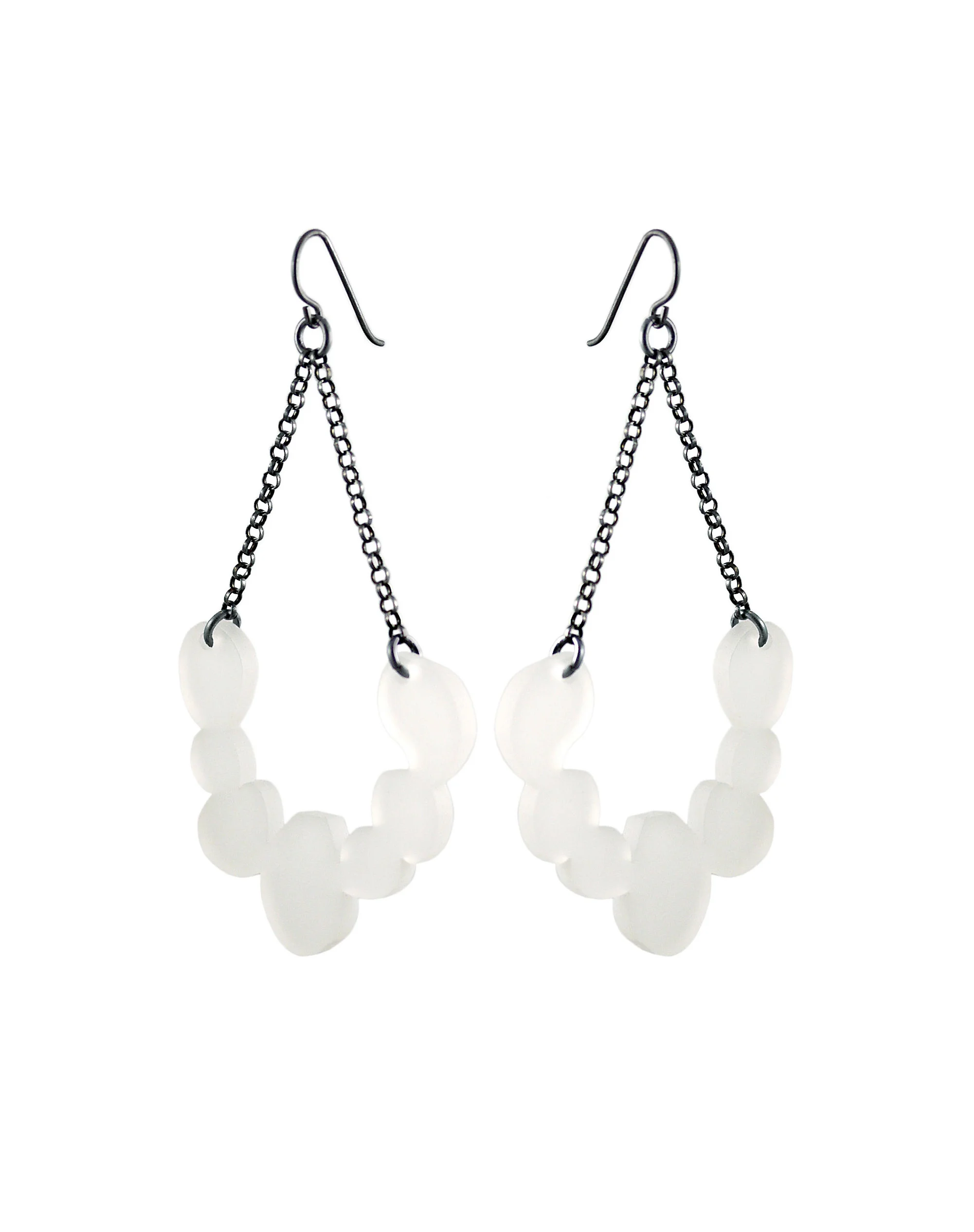 TRANS PEARL CHAIN M 2.jpg