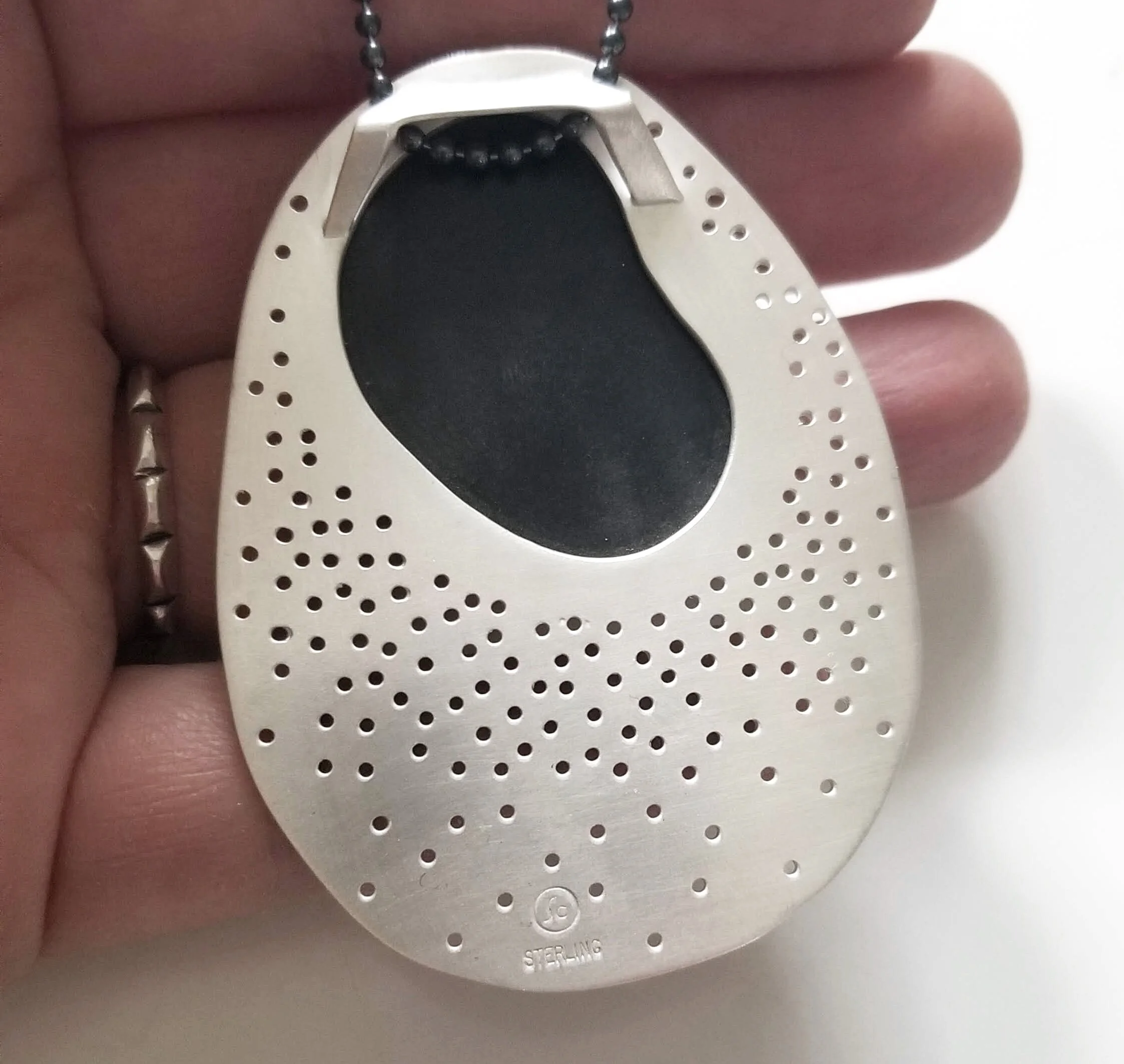 LARGE_holes_pendant+back.jpg