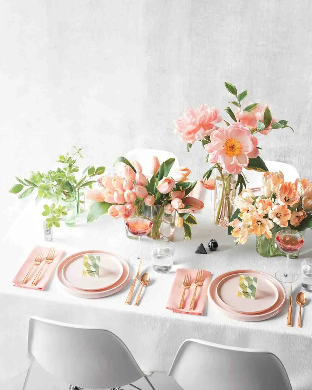 table-setting-633-d111274_vert.jpg