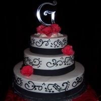 cakes-by-happy-eatery-black-trim.jpg