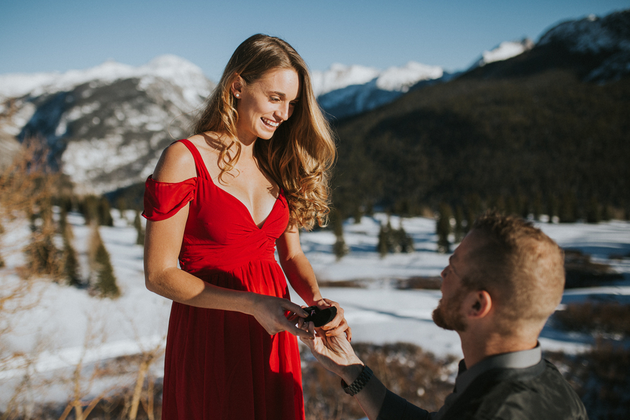 McDermott_Weimer_AmyBluestarPhotography_MountainProposal09_low.jpg