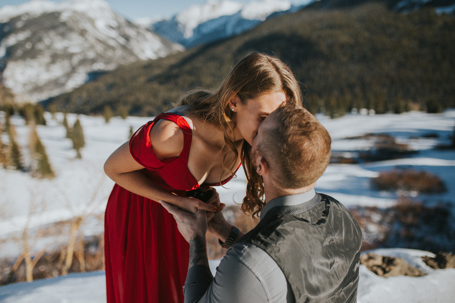 McDermott_Weimer_AmyBluestarPhotography_MountainProposal10_low.jpg