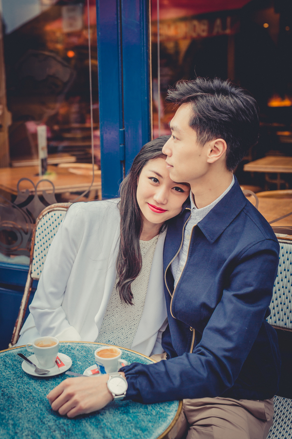 Wang_Wang_ParisPhotographerPierre_engagementmontmartre27_low.jpg