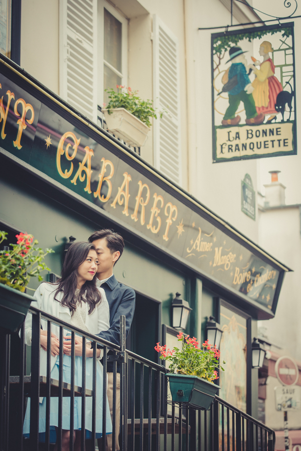 Wang_Wang_ParisPhotographerPierre_engagementmontmartre50_low.jpg