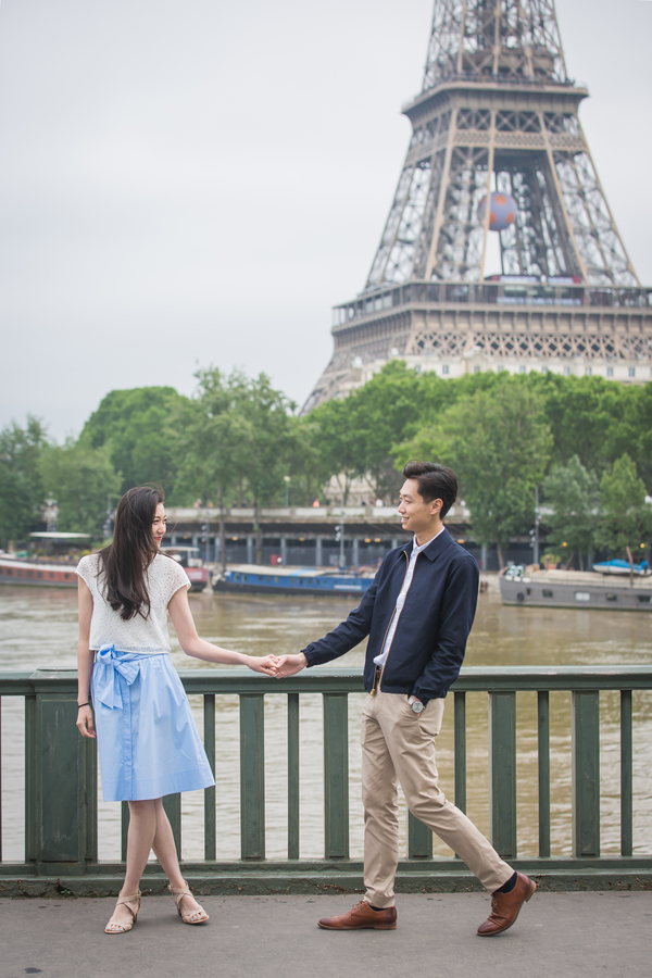 Wang_Wang_ParisPhotographerPierre_engagementmontmartre80_low.jpg