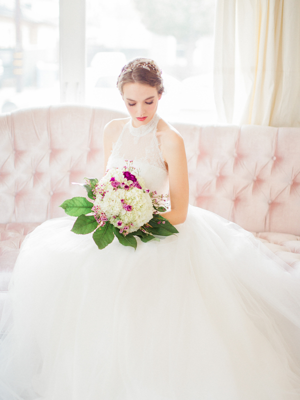 PearlHsiehPhotographyLLC_PearlHsiehcom_FrenchBridalStyle037_low.jpg