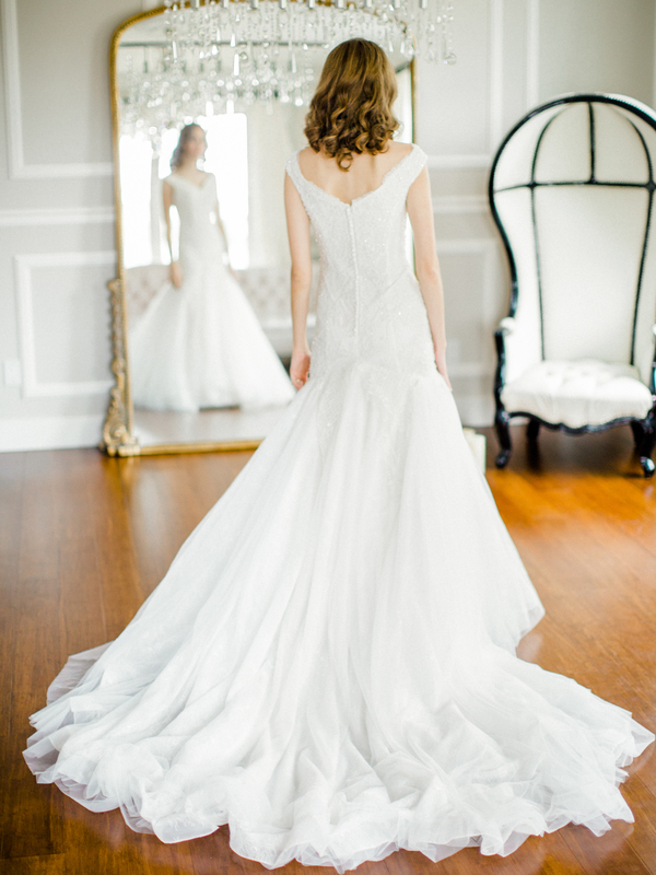 PearlHsiehPhotographyLLC_PearlHsiehcom_FrenchBridalStyle059_low.jpg