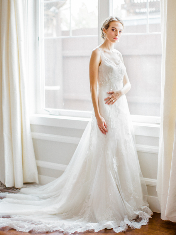 PearlHsiehPhotographyLLC_PearlHsiehcom_FrenchBridalStyle090_low.jpg