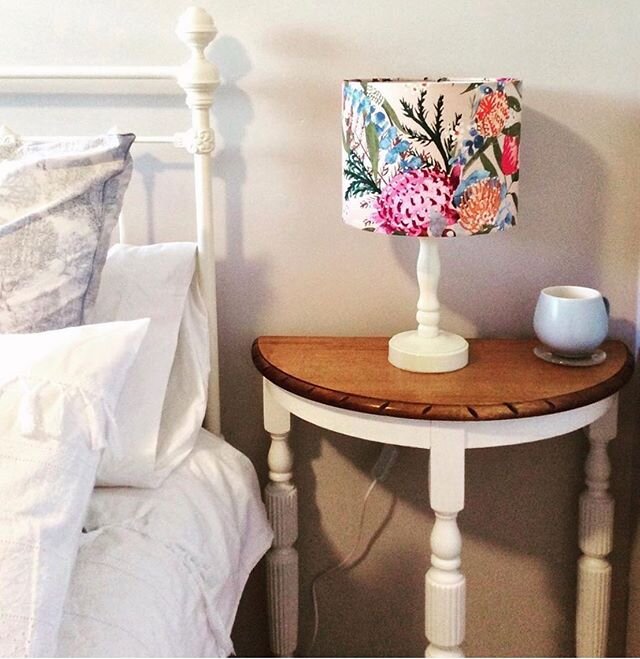 My friend Di purchased this sweet lampshade from @livslamps which happens to feature my Outback Deluxe design. I love how she has styled this with a pared back palette, allowing the print to have a voice. The fabric is available in linen/cotton and m