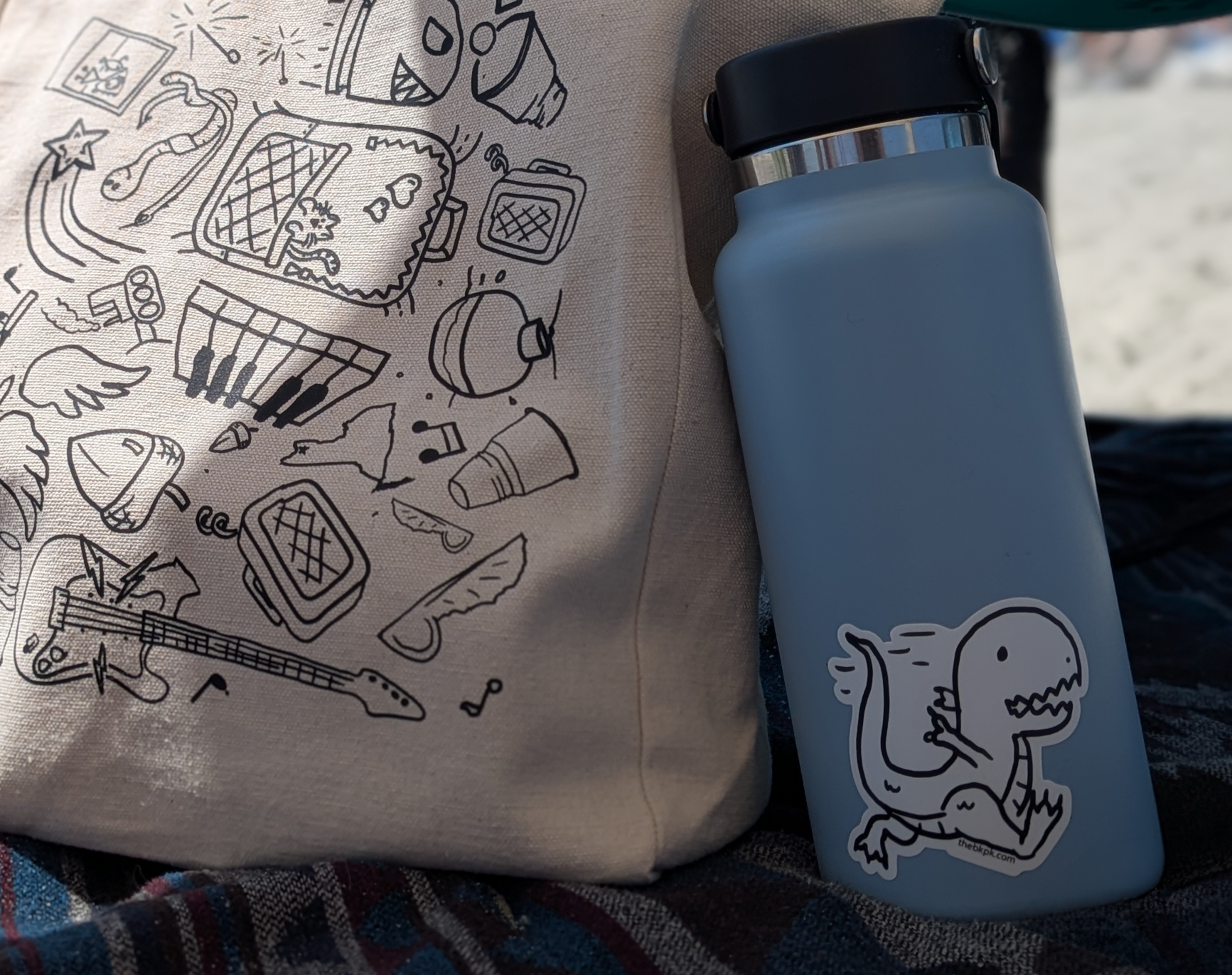 Tote-Beach.png