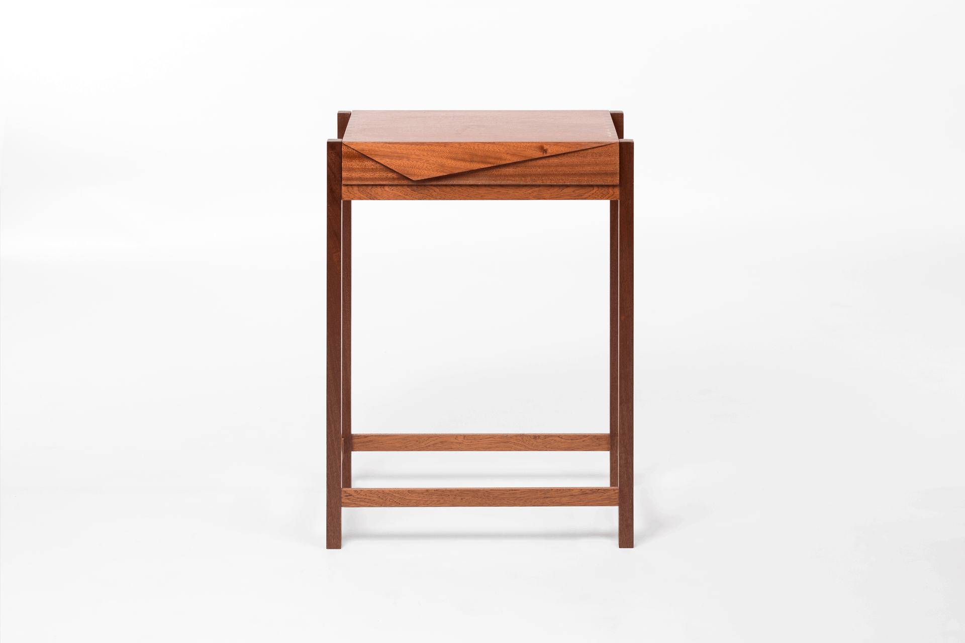 Bedside-Table-gif.gif