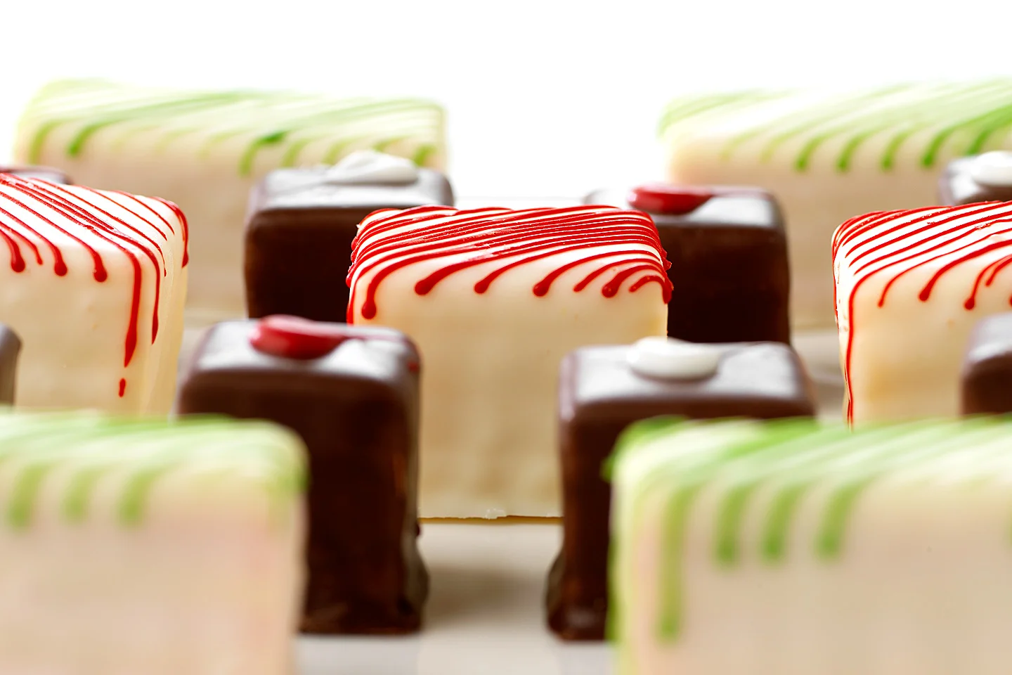 brian-wetzstein-little-cakes.jpg