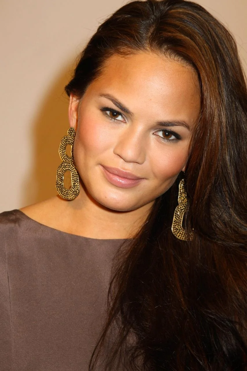 chrissy_teigen_9-12-11_mm.jpeg