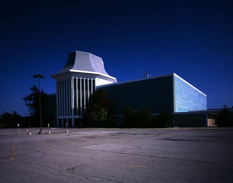 June 2007 - Vacant 1960s shopping mall, State Route 30, Ontario, OH.