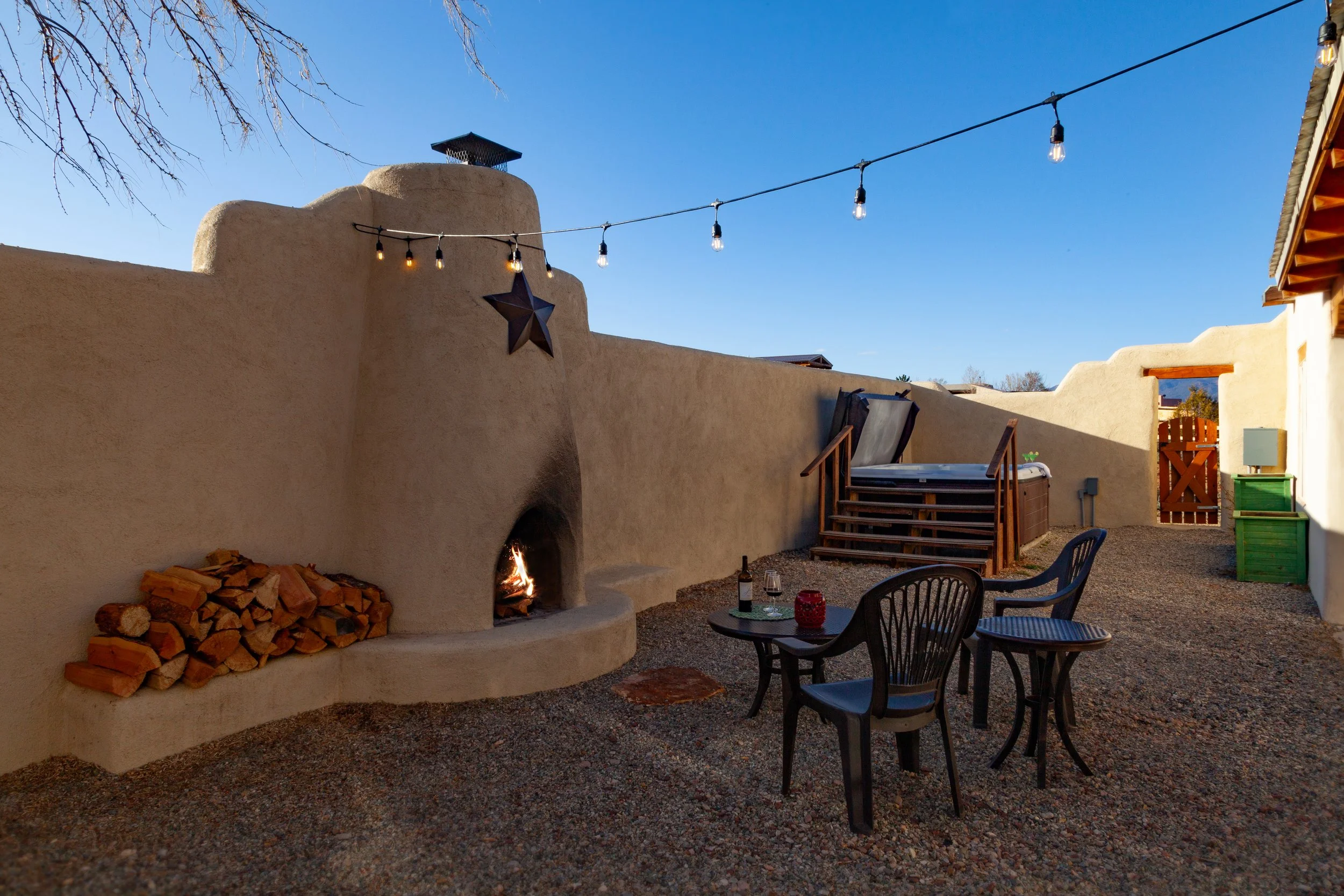 WEB Cosmic Cantina-18.JPG