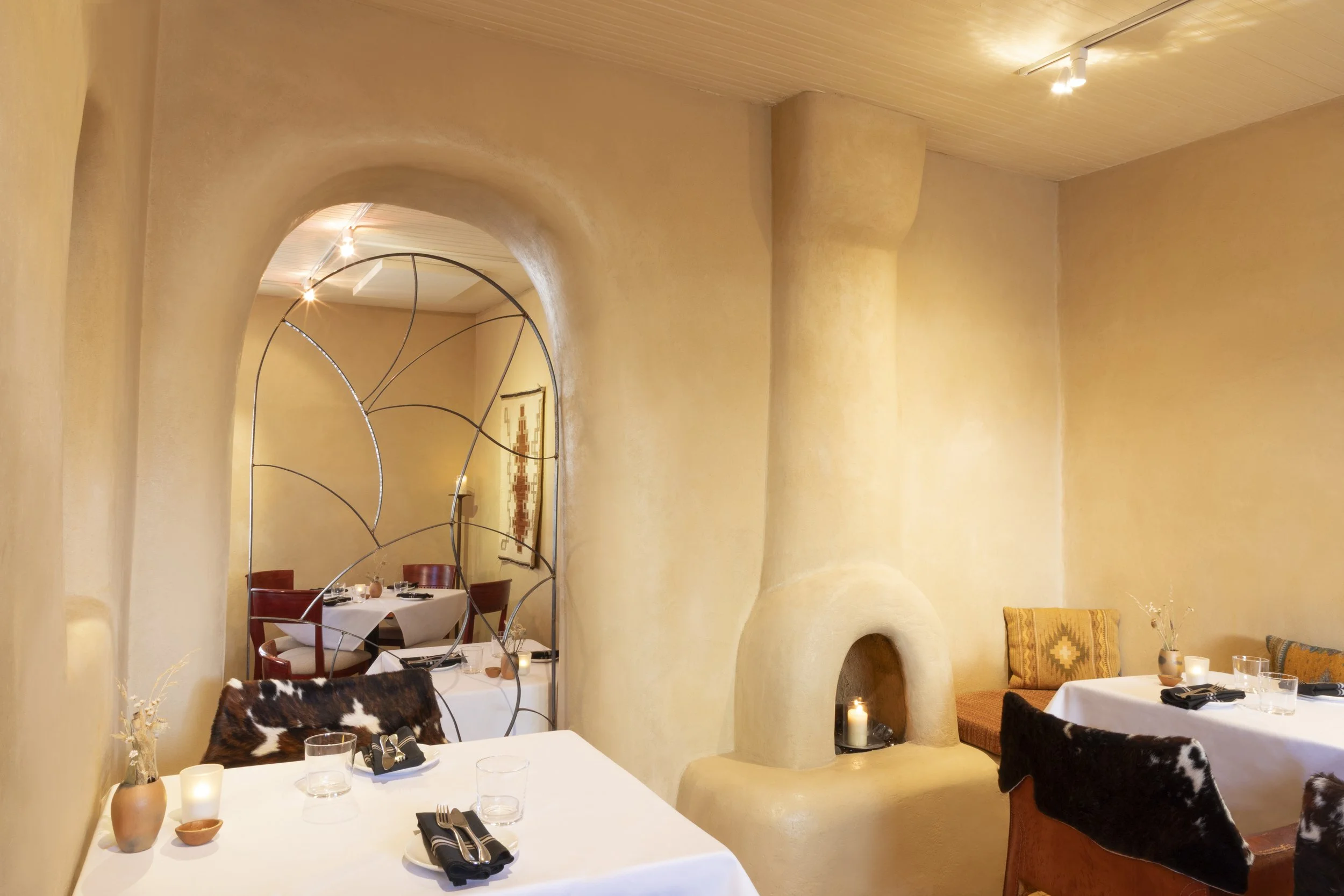 WEB High Res Lambert's of Taos-12.JPG