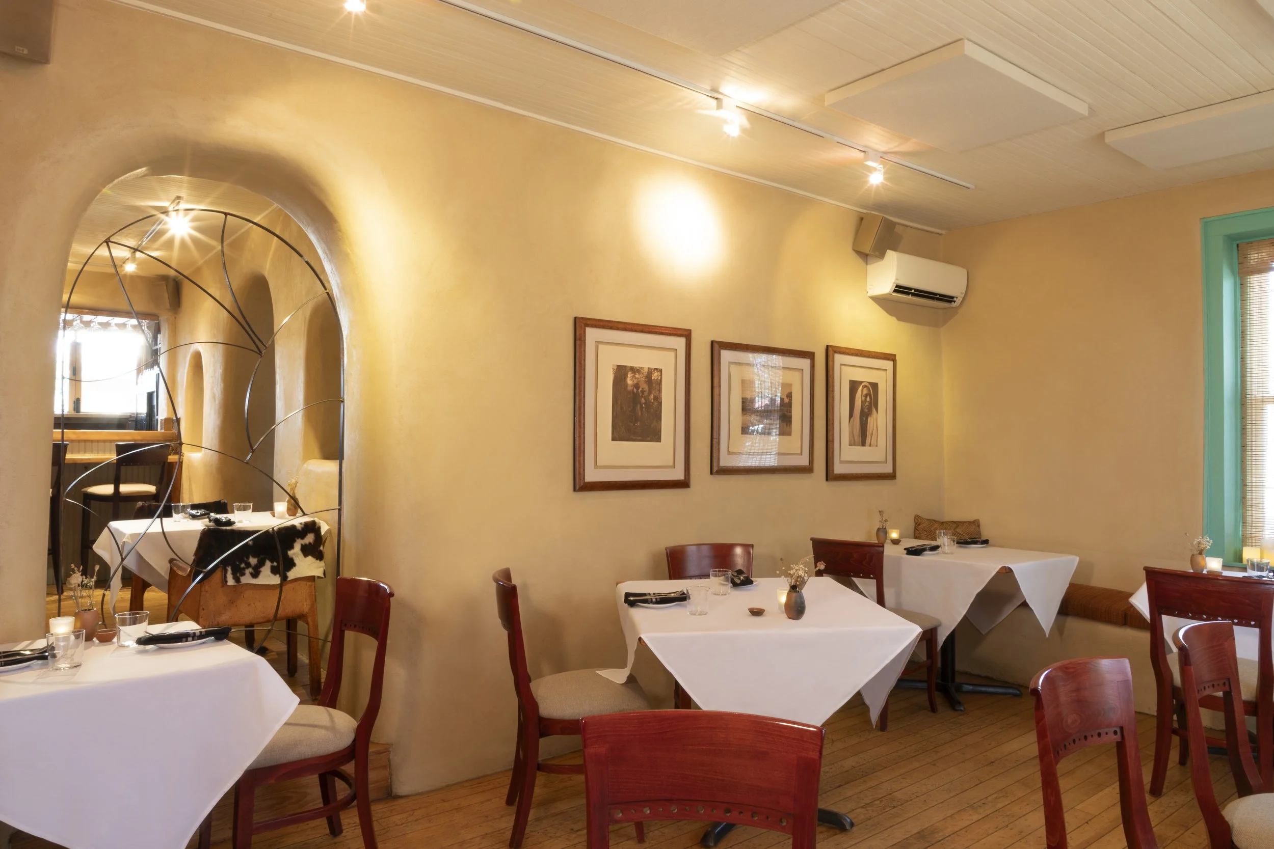 WEB High Res Lambert's of Taos-15.JPG