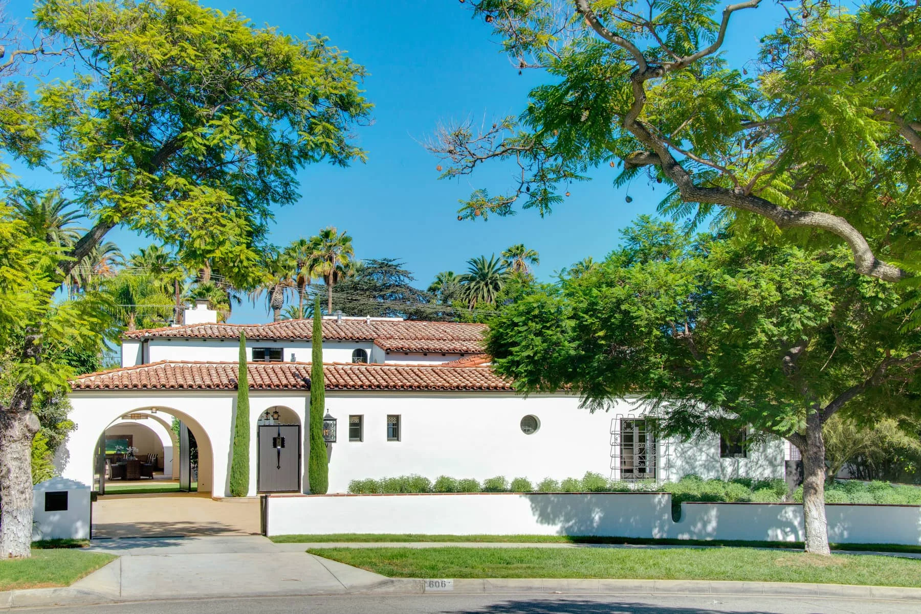 Los Angeles Home by ZenHouse Collective