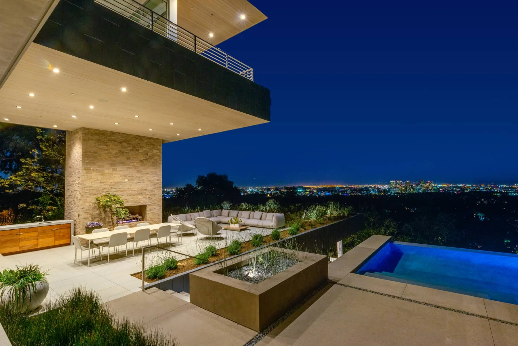 Beverly Hills twilight view by ZenHouse Collective