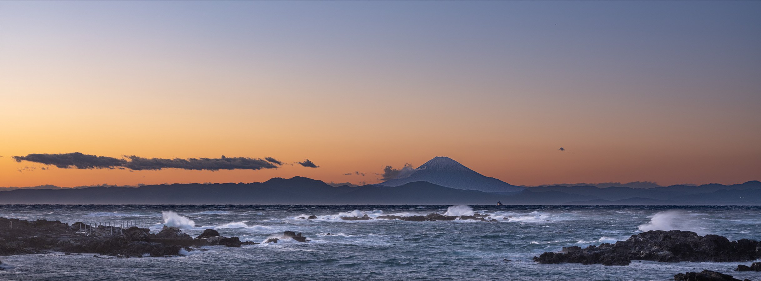 Sagami Bay Sunset  Kanagawa 2023.jpg