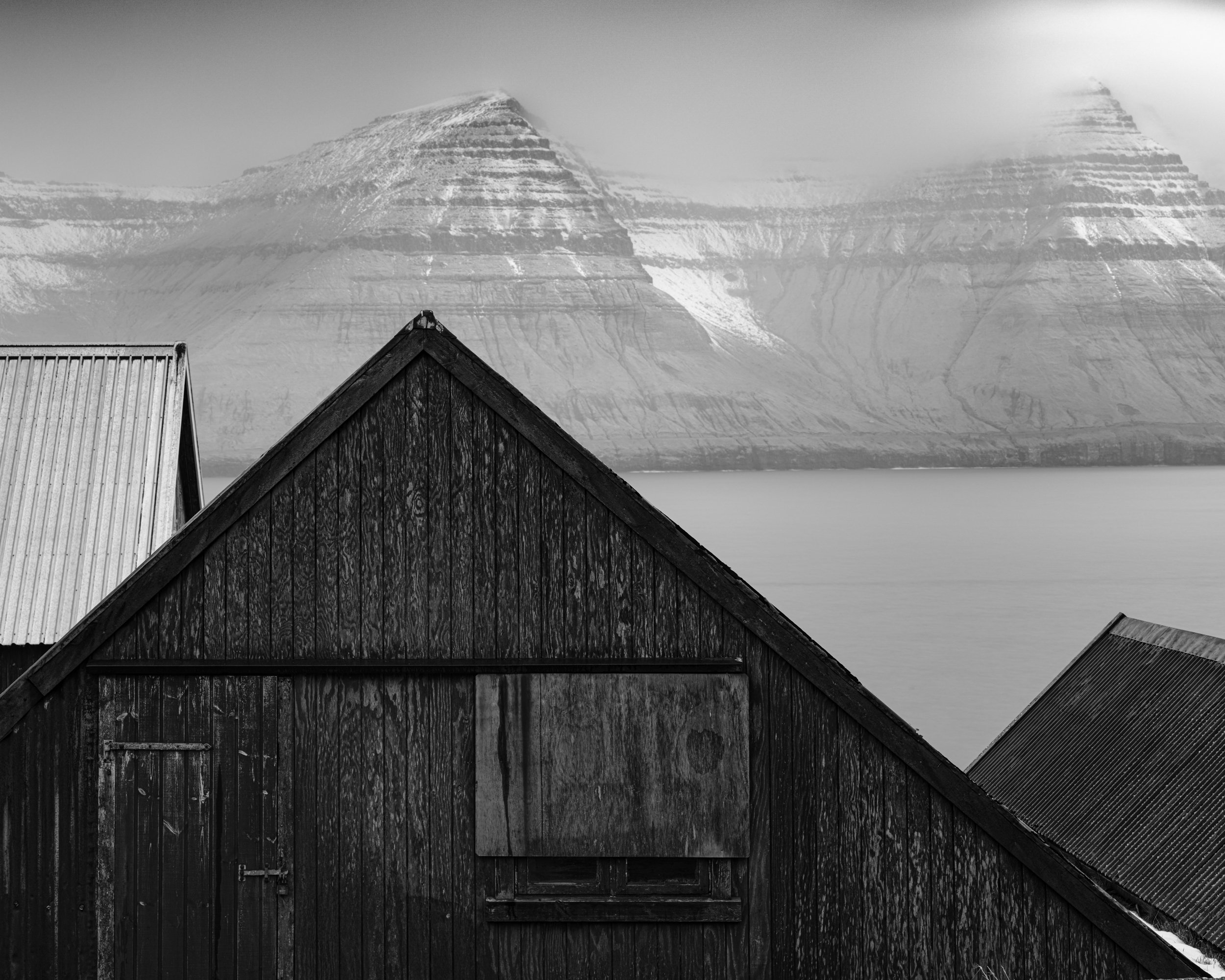Funnigur Roofs  Faroe Islands 2023.jpg