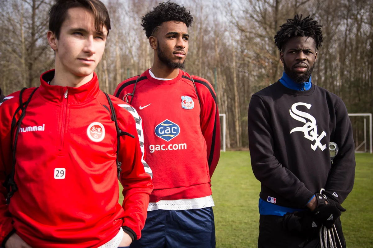  Samedi 27 février 2016, les jeunes footballeurs ont fait connaissance dans le vestiaire avant de fouler les pelouses de Clairefontaine pour tenter de séduire les entraîneurs des universités américaines.&nbsp; 