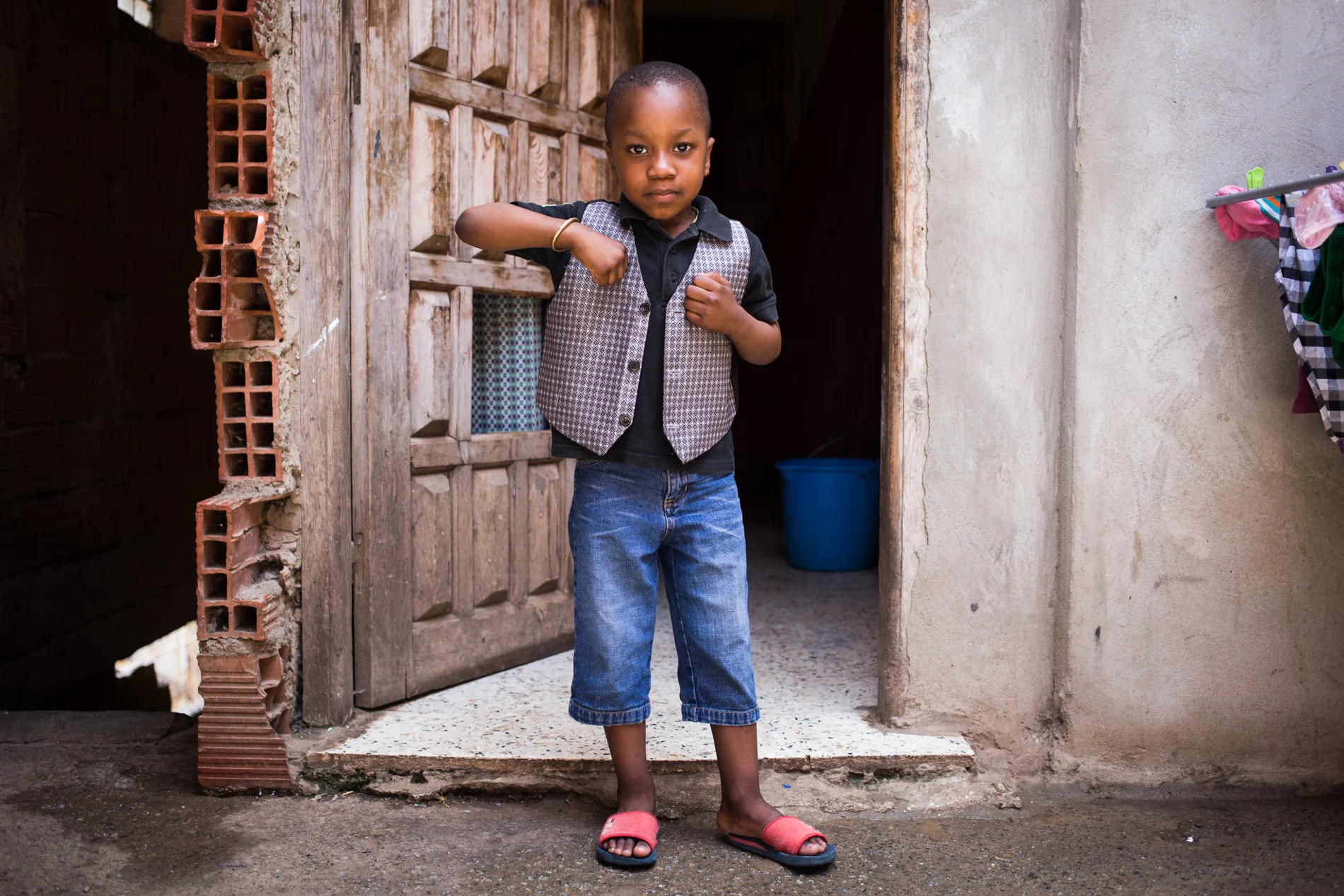  Pharell, 4 ans,&nbsp;dans la cour commune de "Guantanamo". Mai 2016. 