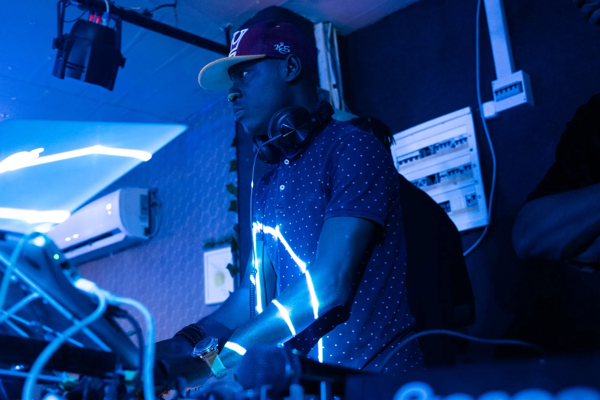  Dj Arsenal. Maquis la « Farmacie 2 Garde ». Adjamé. Juin 2023.  