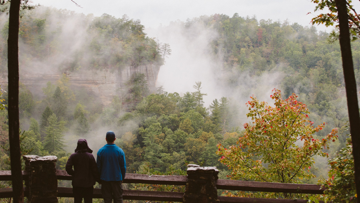 Click to enlarge. Jennifer and I at the Devil's Canyon Overlook. Photo by Jakob Skogheim