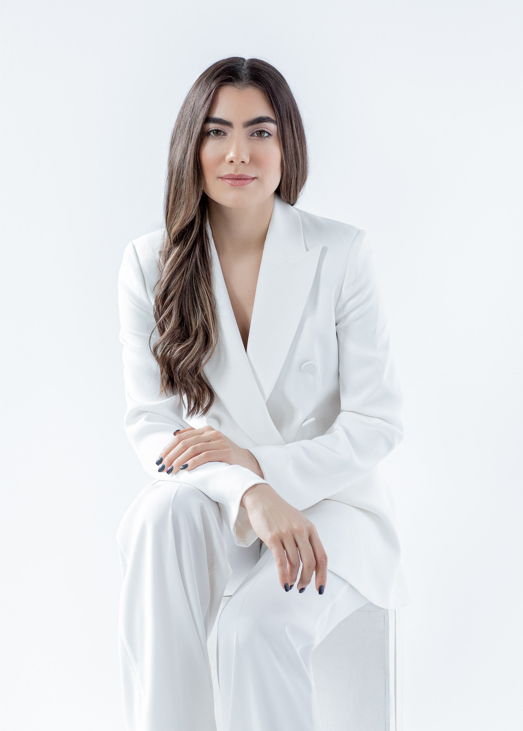 Sara-Kardooni-Portrait-Toronto-personal-branding-and-headshot-photography-for-women-entrepreneur-4.jpg