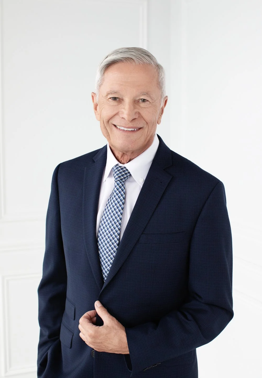 Sara Kardooni Portraits- Bill Buckley- Headshot-1.jpg