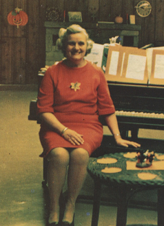 Nan Slygh, the first director of Pilgrim, in what is now the Square & Diamond rooms.