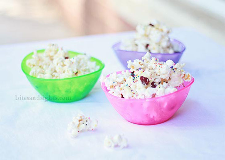 white chocolate popcorn