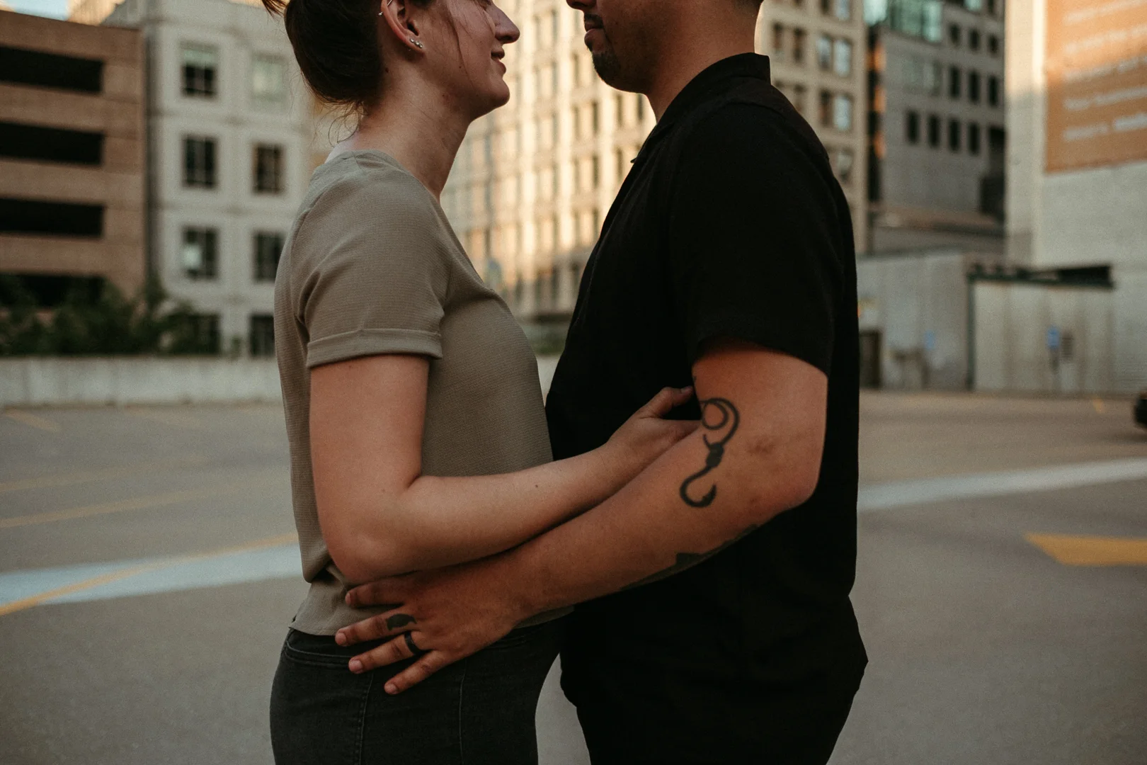 20190514_DocumentaryPhotographer_UrbanFamilySession_AliHapperPhoto_50.jpg