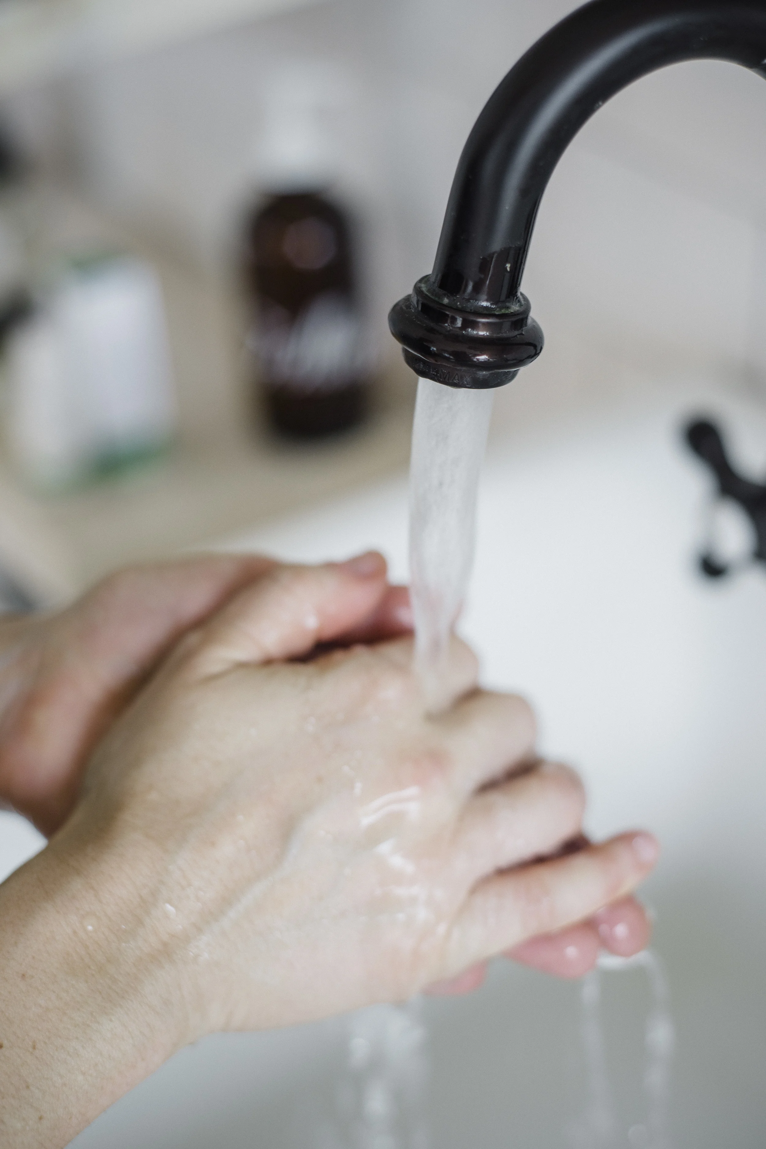 041414_FOLLAIN__HAND_WASH_175.JPG