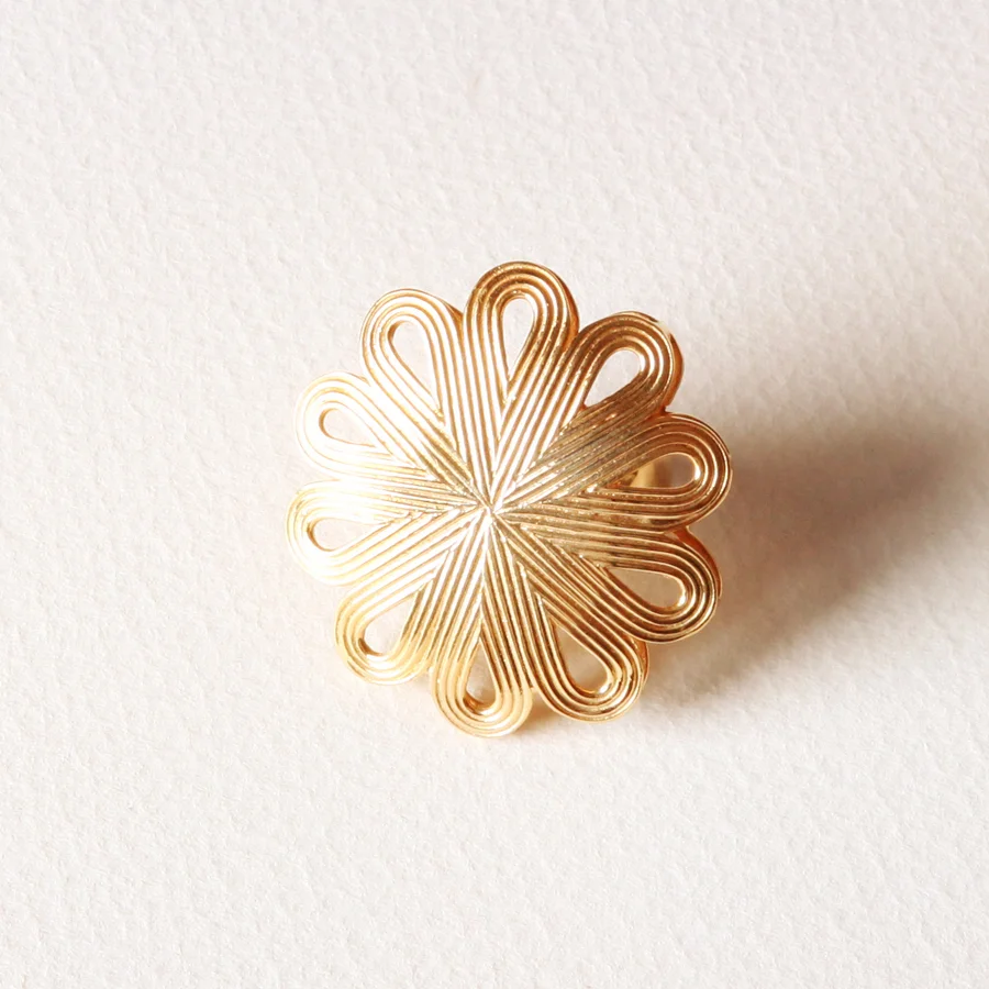 Flower_Teardrop_Ring.jpg