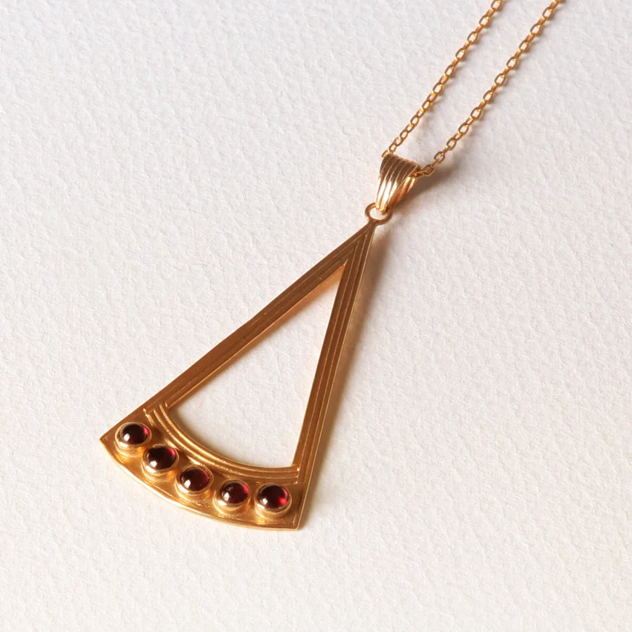 Open_Triangle_Necklace_RedBlueAgate.jpg