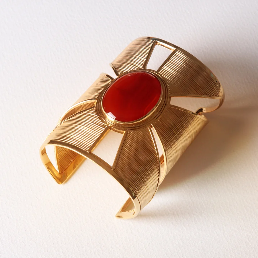 Triangle_CutOut_Wire_Cuff_Oval_RedBlueAgate.jpg